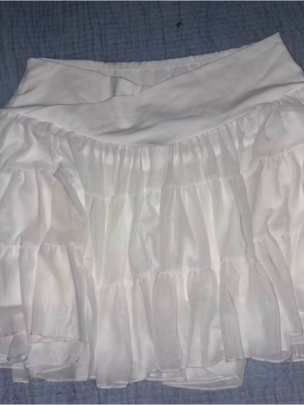 HALARA White Tiered Skater Mini Skirt